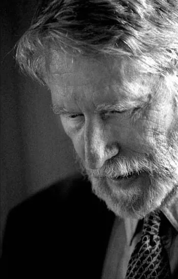 Simon Leys, Lauréat du Prix Guizot du Conseil général du Calvados 2004. Photo de François Louchet.